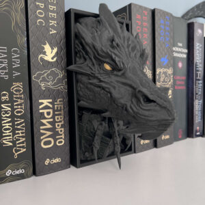 Декорация Дракон над света